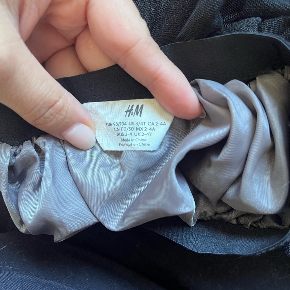 H&M Black and Gray Bat Skirt - Picture 2 of 4